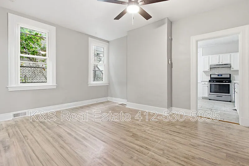 4 bed, 1.0 bath, $1,700 — Photo 1
