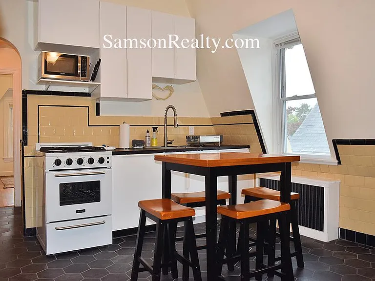 368 Thayer St #3 — Photo 6