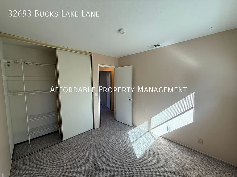 32693 Bucks Lake Ln — Photo 18