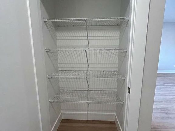 5th image of 30 Waterloo St #207