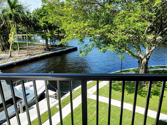 5th image of 1350 River Reach Drive #303