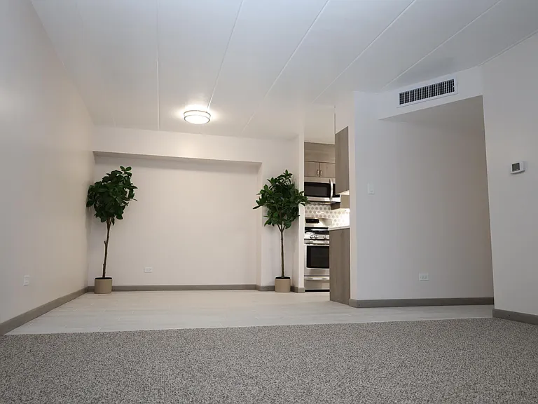 300 S Roselle Rd #310 — Photo 8