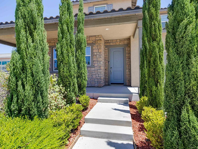1805 Martinez Dr — Photo 61