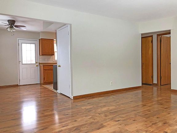 4th image of 2904 Wehrly Ave
