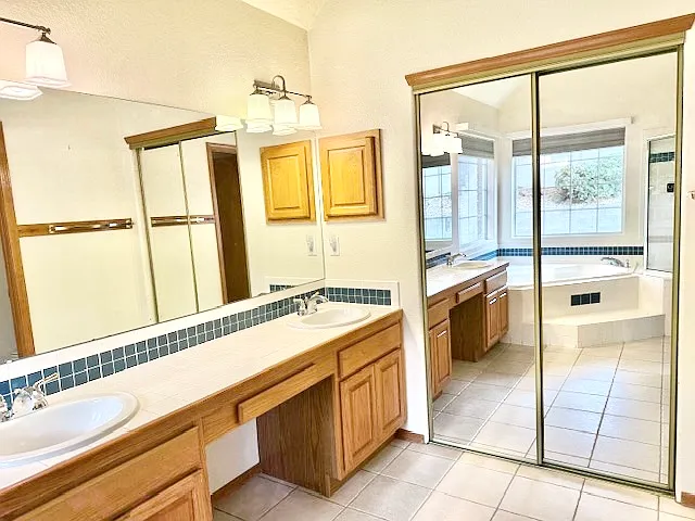 8420 Ashton Pl NE — Photo 33