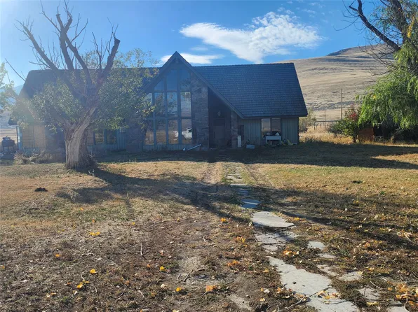 63 Roosma Rd, Hot Springs, MT 59845