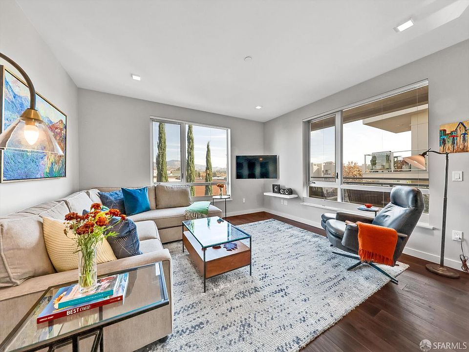 1st image of 1727 Lacassie Ave #4D