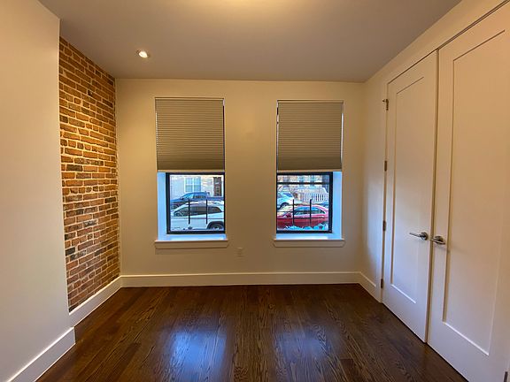 3rd image of 3012 45th St APT 2