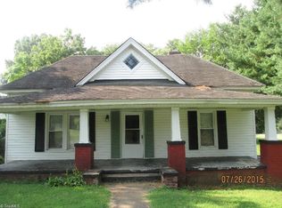 1106 Irving Ave, Eden, NC 27288