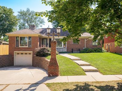 1050 Hyacinth Ave E, Saint Paul, MN, 55106