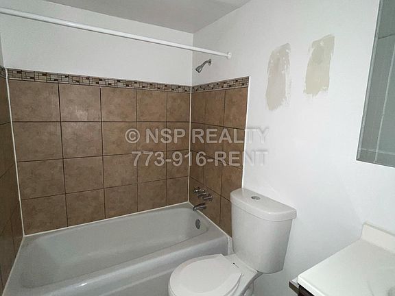 5th image of 1515 W Morse Ave #3306