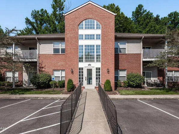 9208 Hawthorne Pointe Dr Unit 102, Louisville, KY 40272