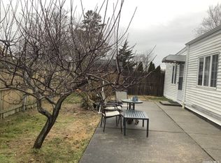 752 Peter Paul Dr, West Islip, NY 11795