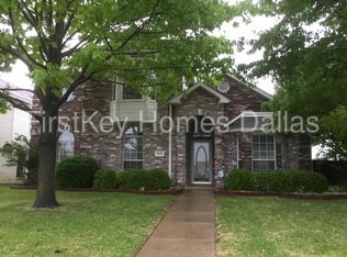 1513 Mountain Laurel Ln, Desoto, TX 75115