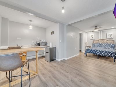 227 Chandler St, Worcester, MA, 01609