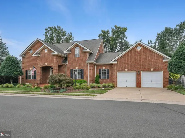 243 Carriage Chase Cir, Warrenton, VA 20186