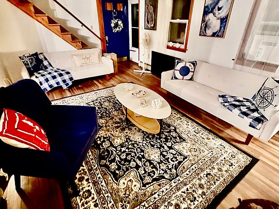COZY LIVING ROOM, HARDWOOD FLOORS, & FIREPLACE