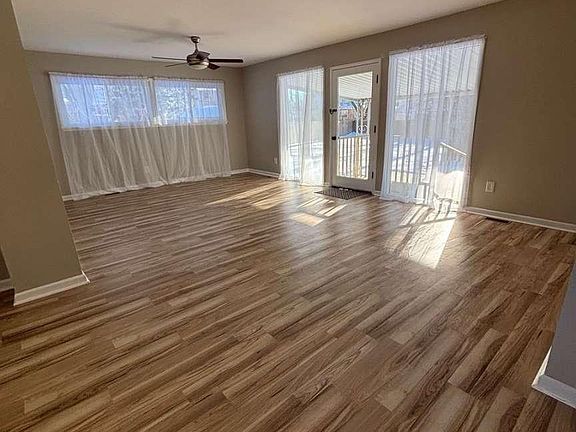 3rd image of 7909 Burgundy Ln