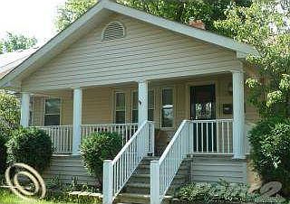 1st image of 215 W Houstonia Ave