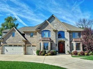 7N020 Willow St, Roselle, IL 60172