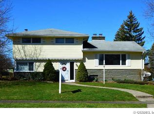 178 Highview Dr, Rochester, NY 14609