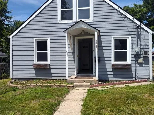102 W Black Diamond St, Richmond, MO 64085