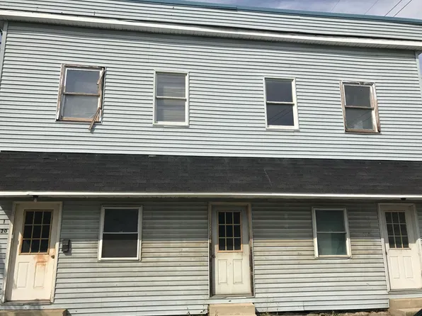 318 W 9th St, Connersville, IN 47331