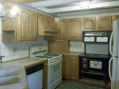 5th image of 6221 Taylor Brook Cir