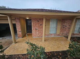 7410 Pierrepont Dr, Houston, TX 77040