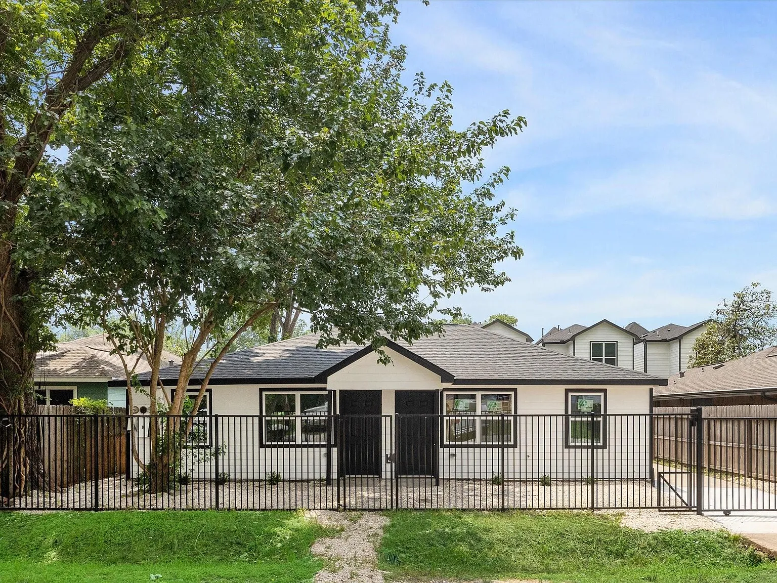 2 bed, 1.0 bath, $1,450 — Photo 1