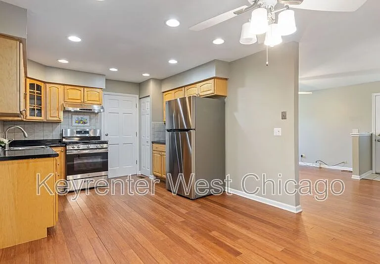 1756 Gilberto St — Photo 11
