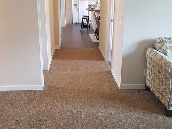 3rd image of 1233 S Jk Powell Blvd #1671