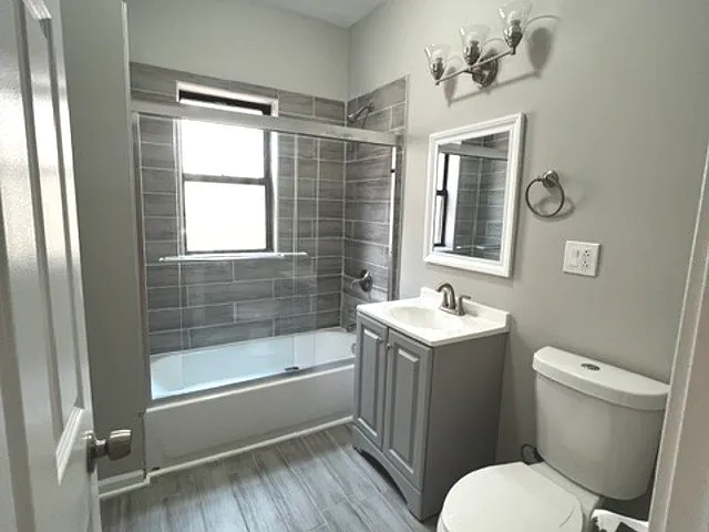 2 bed, 1000 sqft, $1,600 — Photo 3