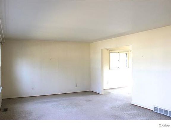 3rd image of 6621 Cathedral Dr