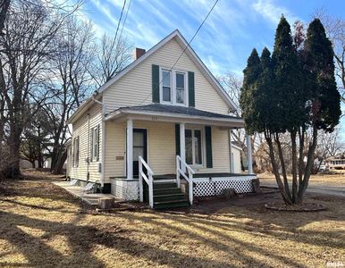 370 W Knox St, Galesburg, IL, 61401