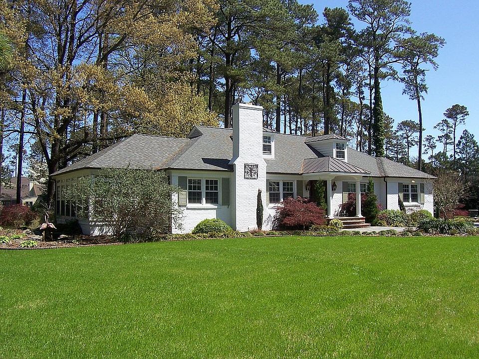 1st image of 504 Cavalier Dr
