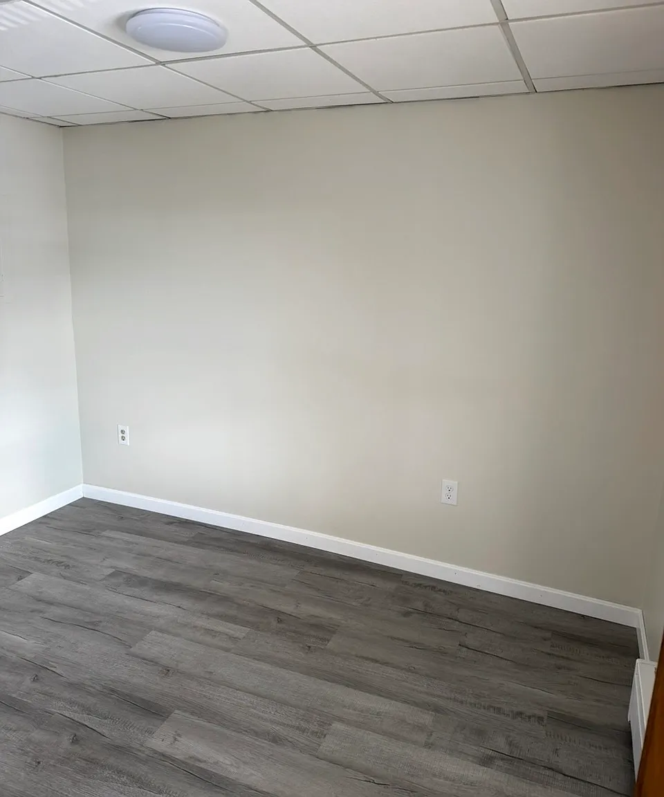 2 bed, 1000 sqft, $1,800 — Photo 3