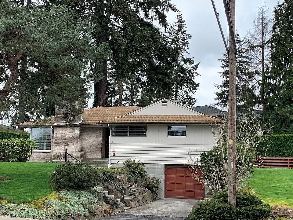 1st image of 6533 5th Ave NE Unit 9