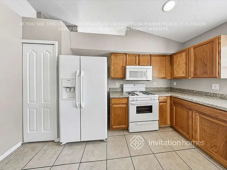 30237 Glenham Ct — Photo 9
