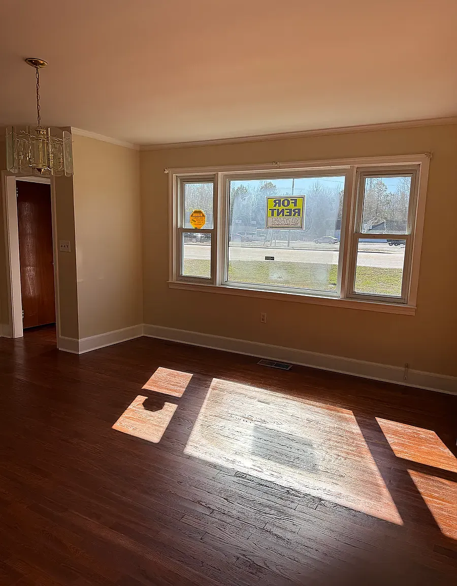 3 bed, 2074 sqft, $1,825 — Photo 4