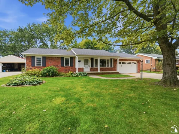 15592 Eastwood Dr, Monroe, MI 48161
