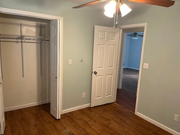 1123 Stonecrest Dr — Photo 17