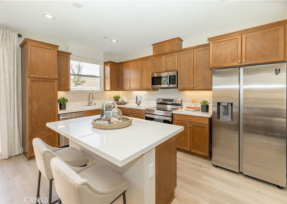 1st image of 1069 Legacy Ln