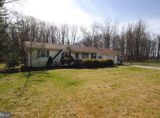 270 Chesterfield Jacobstown Rd, Wrightstown, NJ 08562