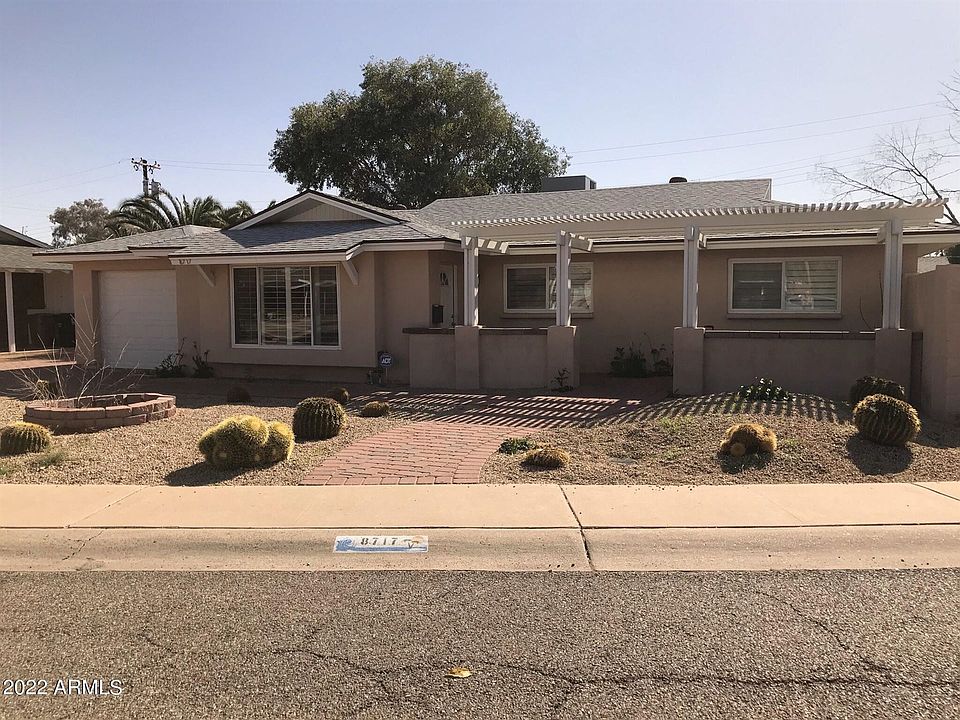 1st image of 8717 E Thornwood Dr