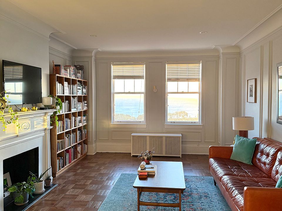1st image of 3270 N Lake Shore Dr APT 15A
