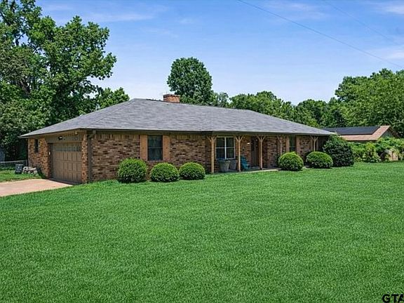 2nd image of 13608 Valley View Dr