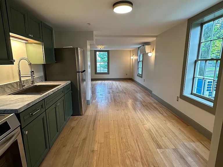 7 Washington St — Photo 16