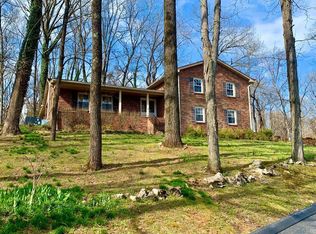1324 Hillsdale Dr, Cookeville, TN 38506