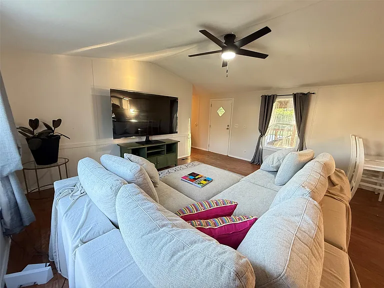 3074 S FM 1486 Rd — Photo 6